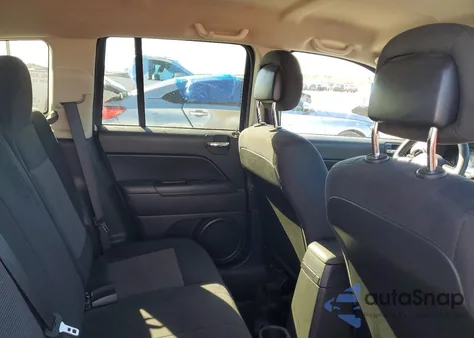 2014 Jeep Compass Sport z USA, uszkodzony, nr VIN 1C4NJCBA4ED844150